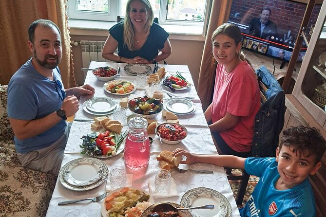 Traditional Azerbaijani Cuisine Workshop - Before the cooking starts: learning how to choose ingredients